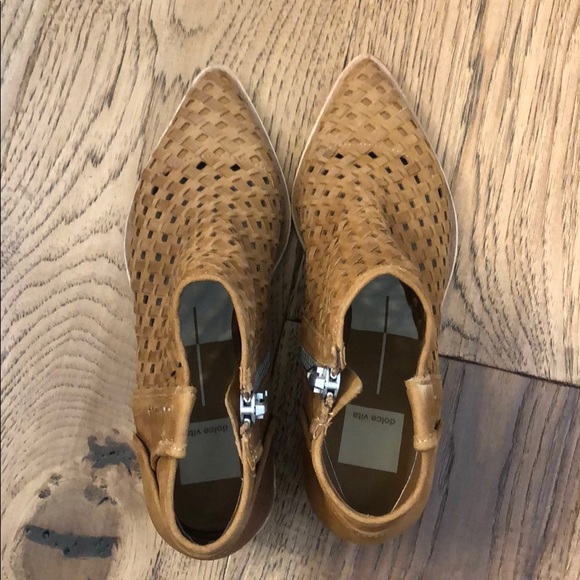 Dolce Vita Spence Bootie - Picture 2 of 4